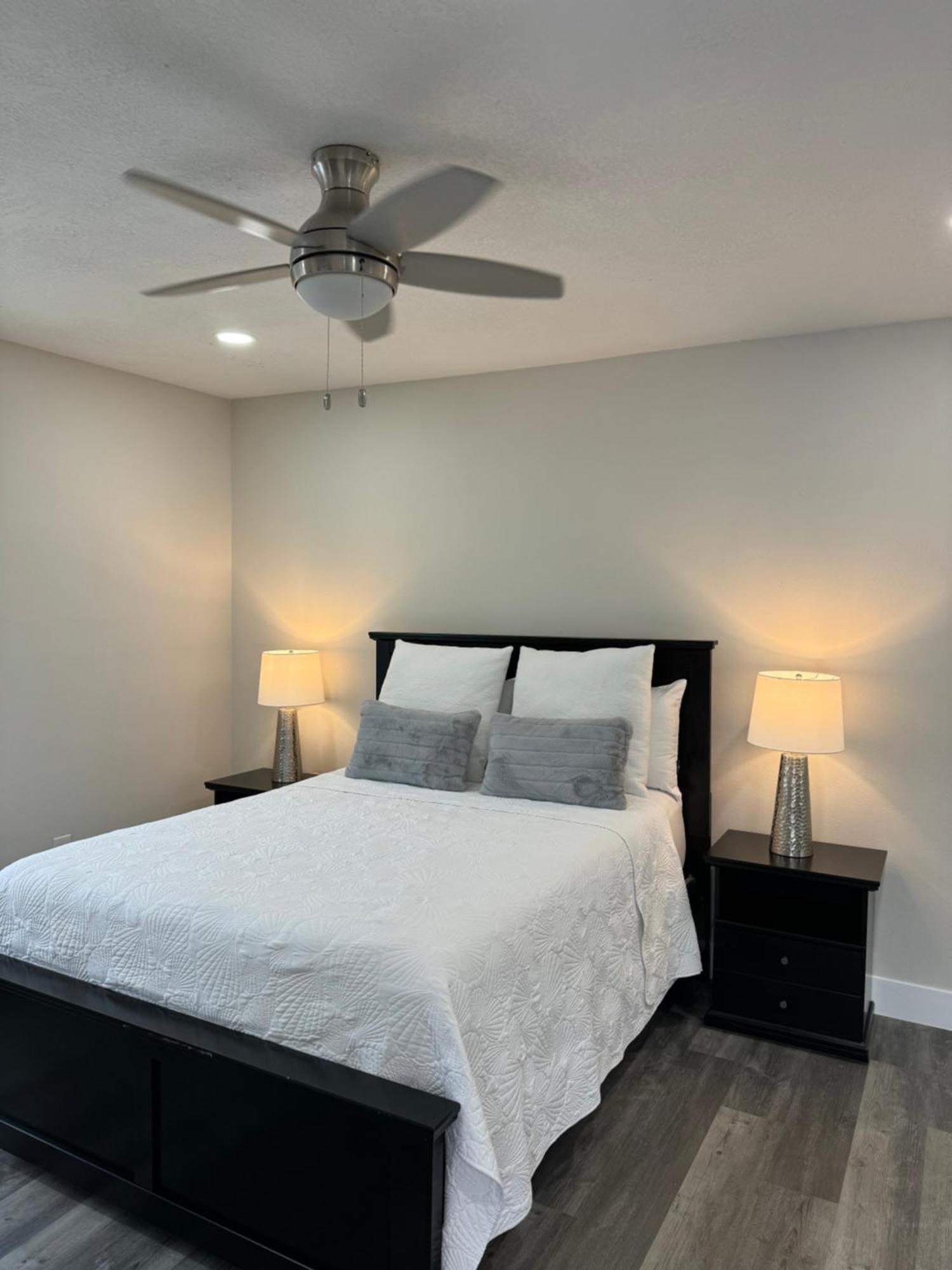 Deluxe Apartment Whit Laundry Tampa Luaran gambar